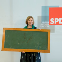 Lehrkräftemangel: SPD kritisiert Taschenspielertricks der Staatsregierung