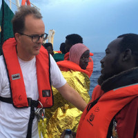 Dramatische Situation auf Rettungsschiff von Kapitän Reisch - Rinderspacher mit an Bord