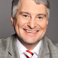 Haushaltsdebatte: SPD-Finanzpolitiker Harald Güller macht sich für höhere Investitionen in Wohnungsbau und Bildung stark