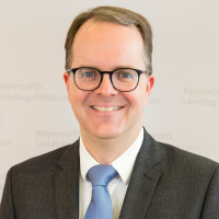 SPD-Anfrage: 182 Tonnen Kerosin über Bayern abgelassen (MIT O-TON)