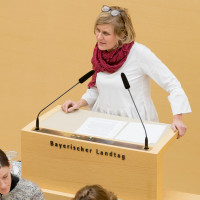 SPD: Pflichtunterricht allein reicht nicht