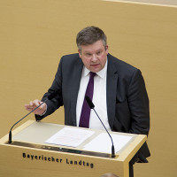 Volkmar Halbleib