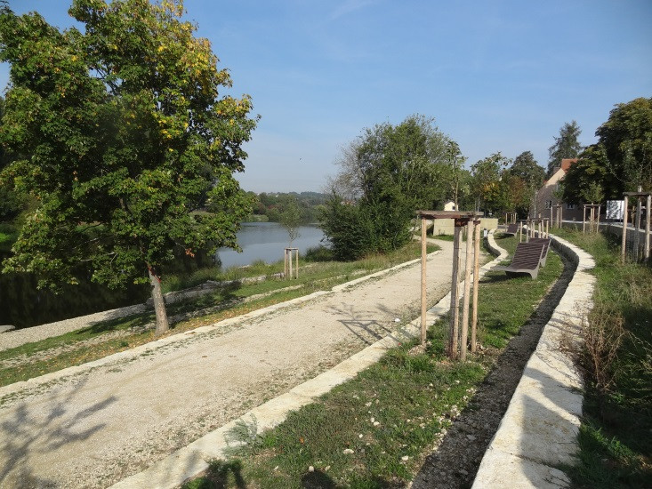 Donau 4
