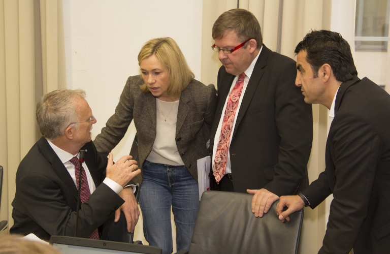 Im Ausschuss: Hans-Ulrich Pfaffmann, Doris Rauscher, Volkmar Halbleib und Arif Tasdelen