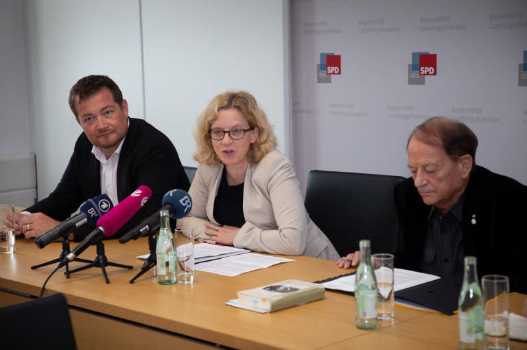 Uli Grötsch, Natscha Kohnen und Prof. Dr. Peter Paul Gantzer auf der Pressekonferenz im Landtag zum Polizeitag