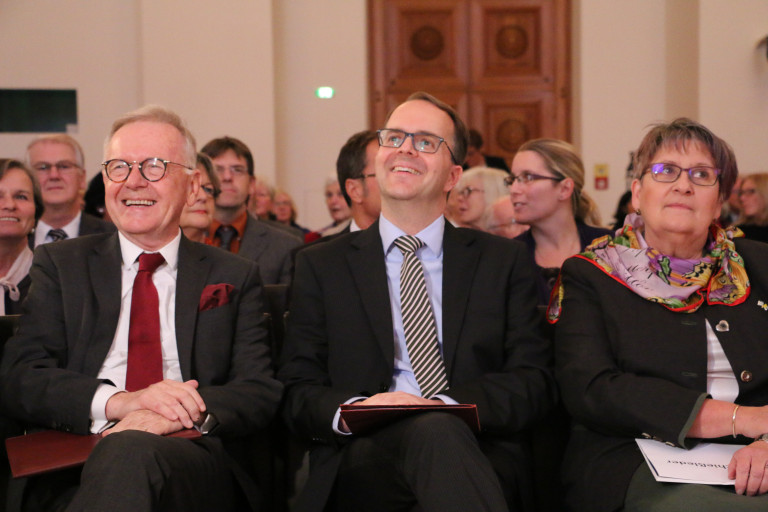 v.l.n.r.: Jubilar Dr. Albert Schmid, Markus Rinderspacher, Dr. Elfriede Schießleder