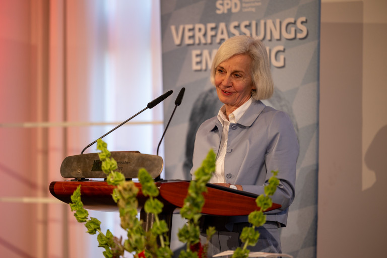 Preisträgerin Prof. Dr. Ursula Münch