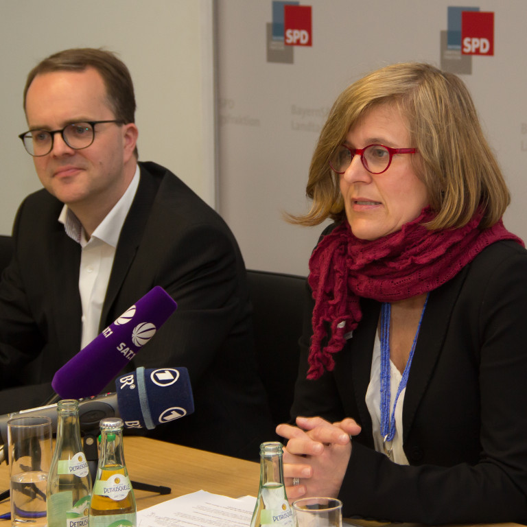 Dr. Simone Strohmayr (r) und Markus Rinderspacher